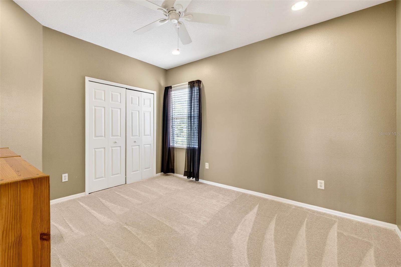 IVY LAKE ESTATES - Residential