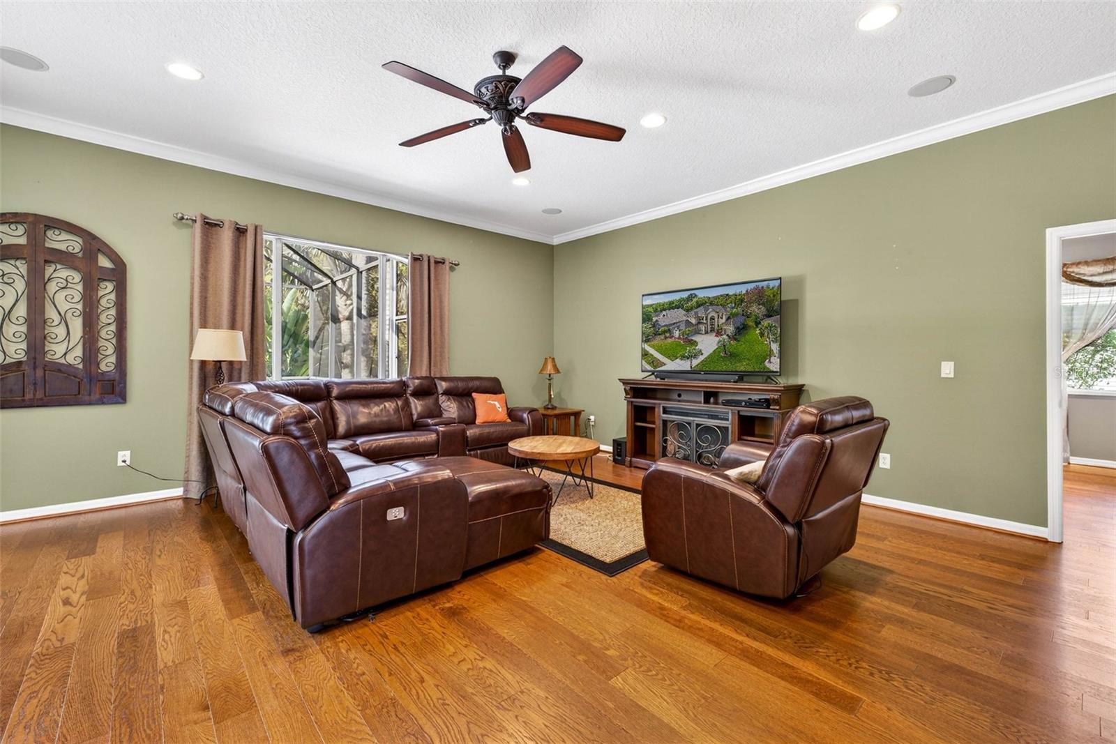 IVY LAKE ESTATES - Residential