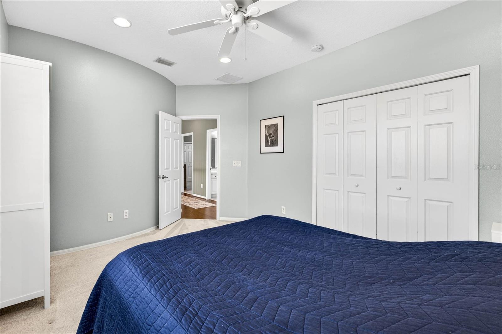 IVY LAKE ESTATES - Residential