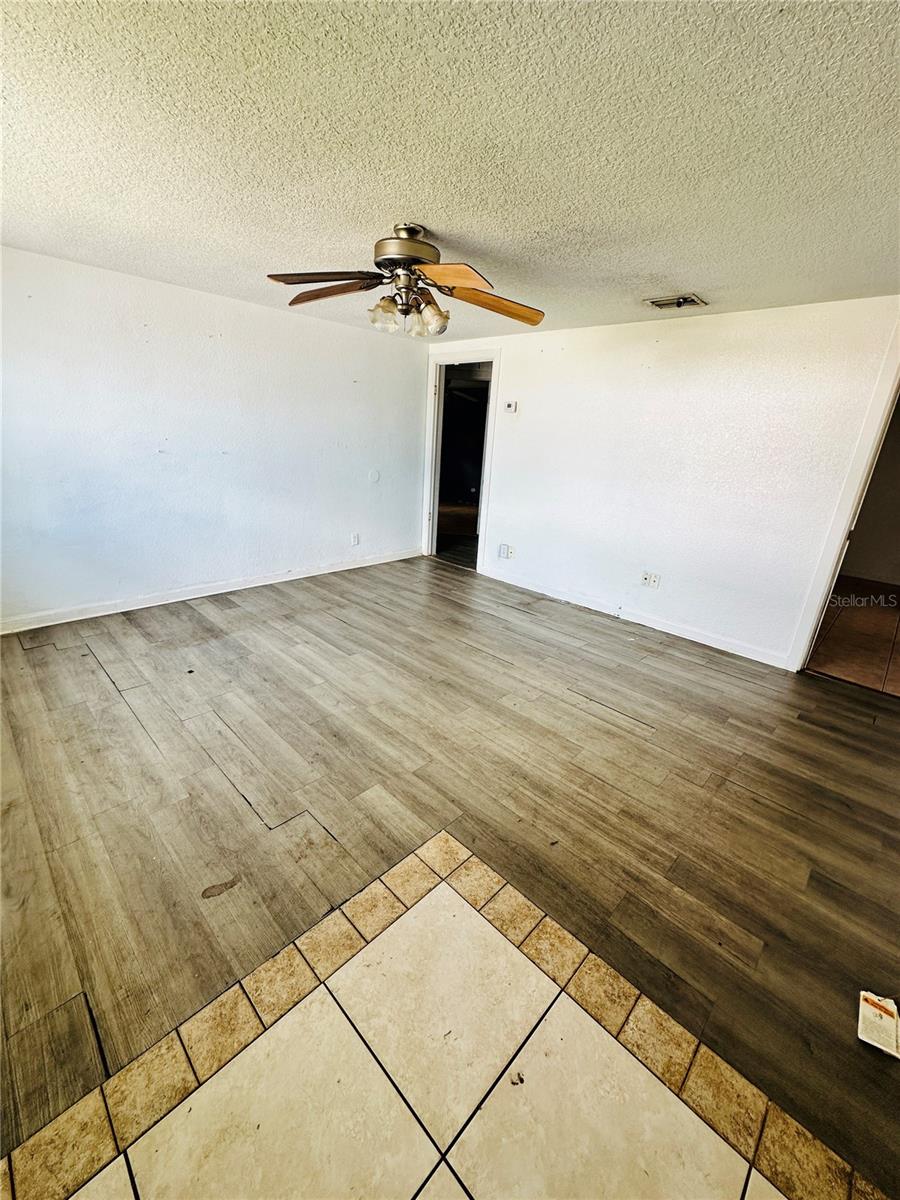 BERKSHIRES IN DEANBURG 04-17-30 - Commercial Sale