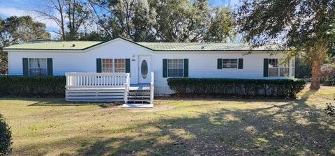 Photo of 124 SE Loxley Glen, Lake City, FL 32024 (MLS # O6376612)