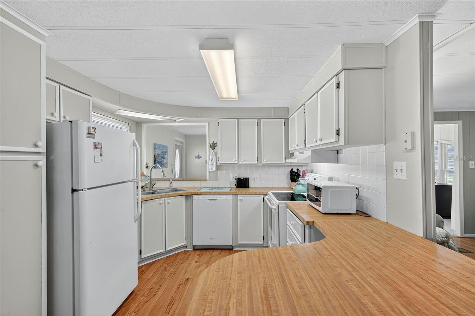 TANGLEWOOD MOBILE VILLAGE - Residential