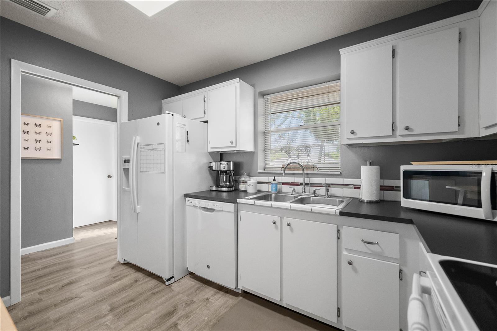 OAK LAKE PARK CONDO - Residential