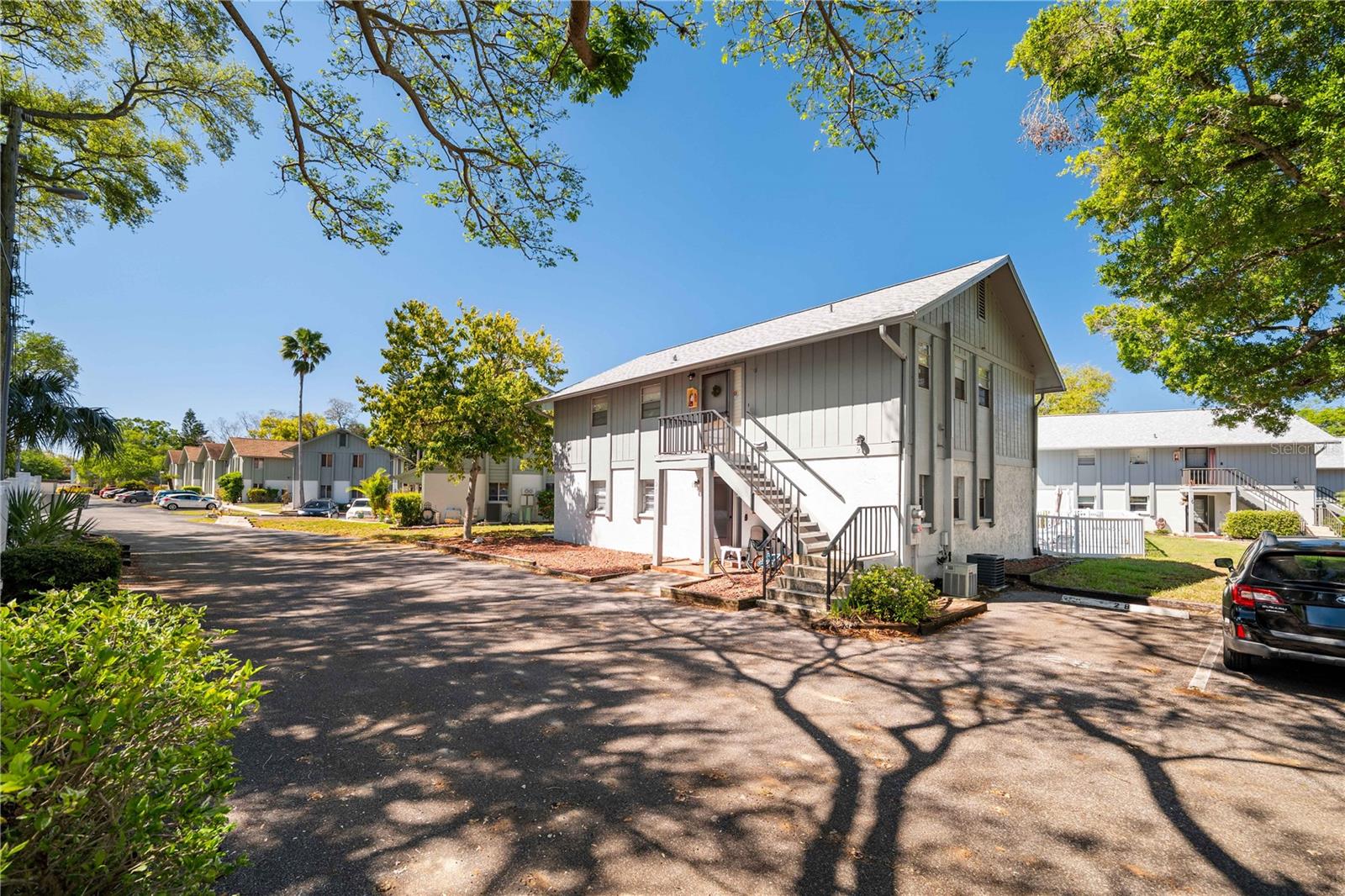 OAK LAKE PARK CONDO - Residential