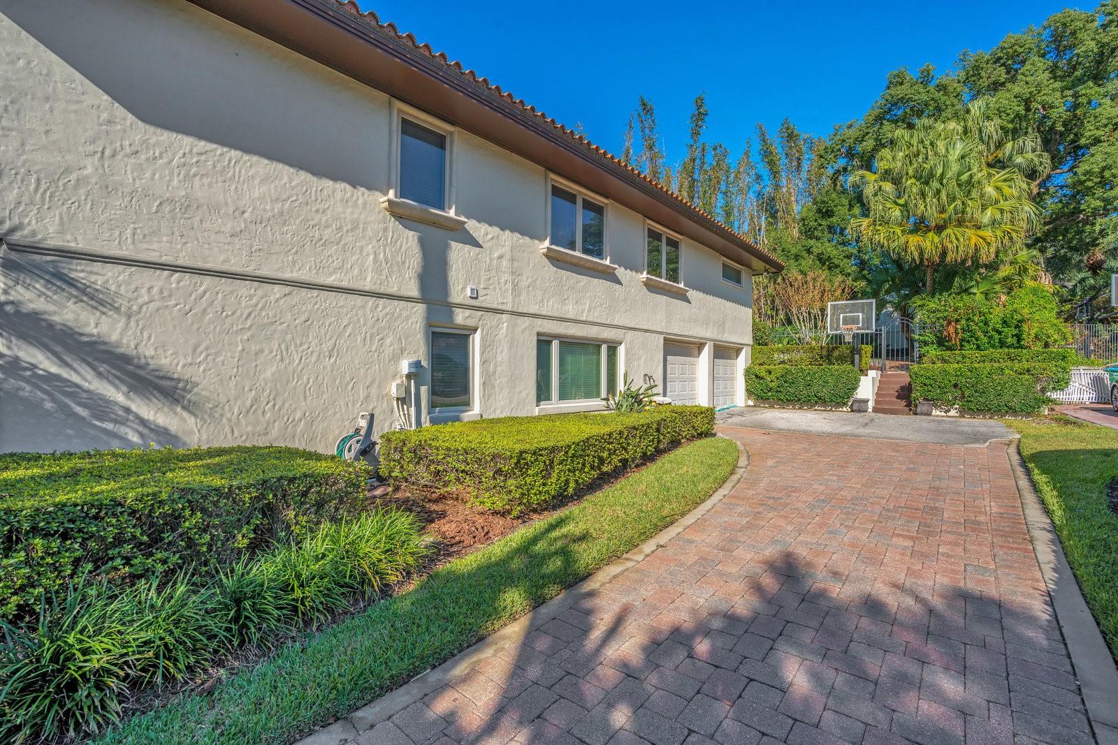 FOREST HILLS - Residential