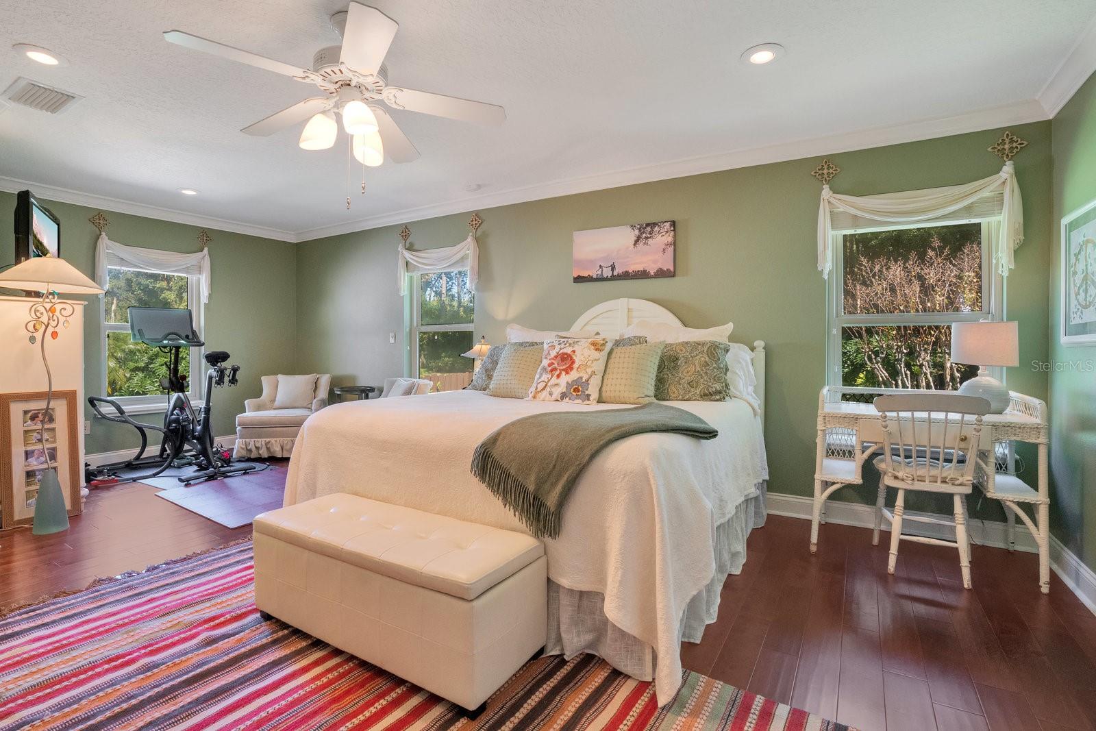 FOREST HILLS - Residential