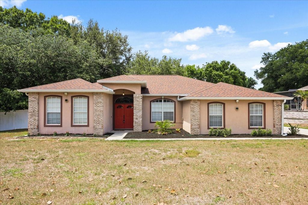Photo of 16214 Arrowhead Trail, Clermont, FL 34711 (MLS # O6407021)