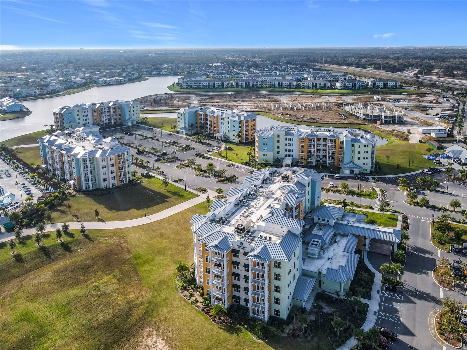 SUNSET WALK HOTEL CONDO PH 1 - Residential