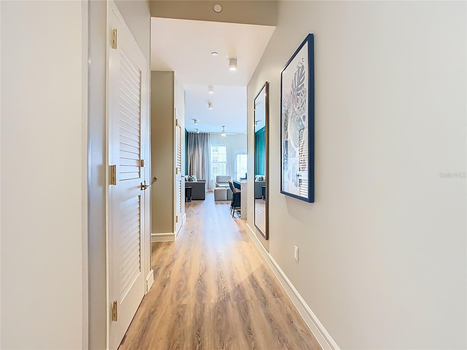 SUNSET WALK HOTEL CONDO PH 1 - Residential