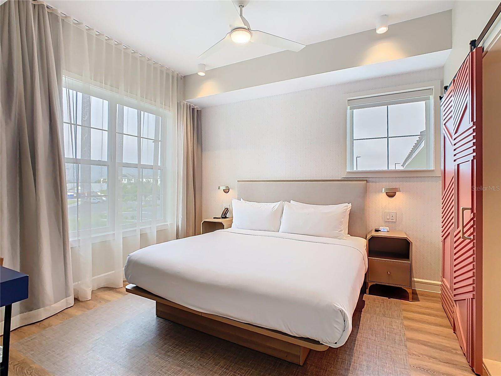 SUNSET WALK HOTEL CONDO PH 1 - Residential