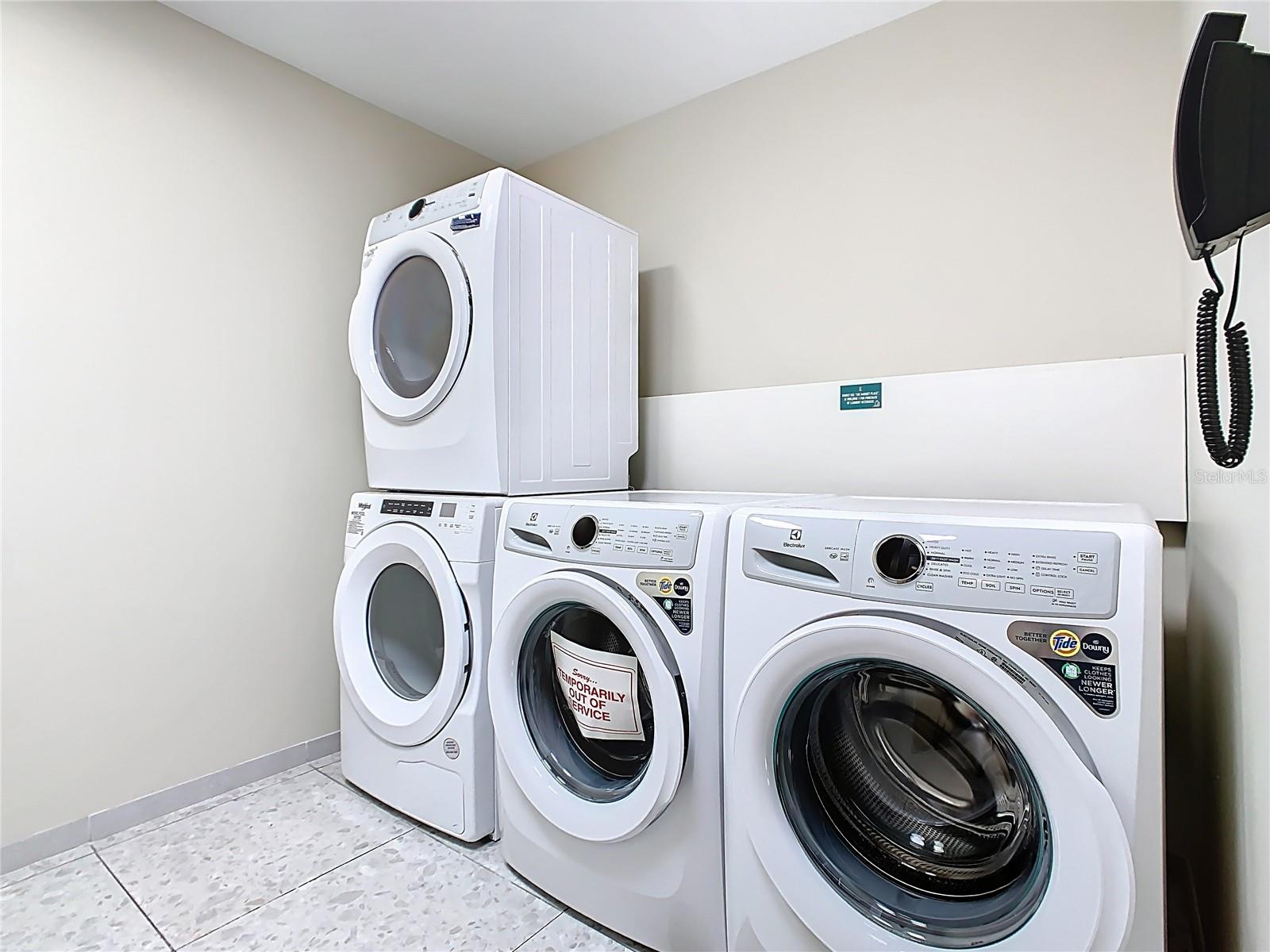 SUNSET WALK HOTEL CONDO PH 1 - Residential