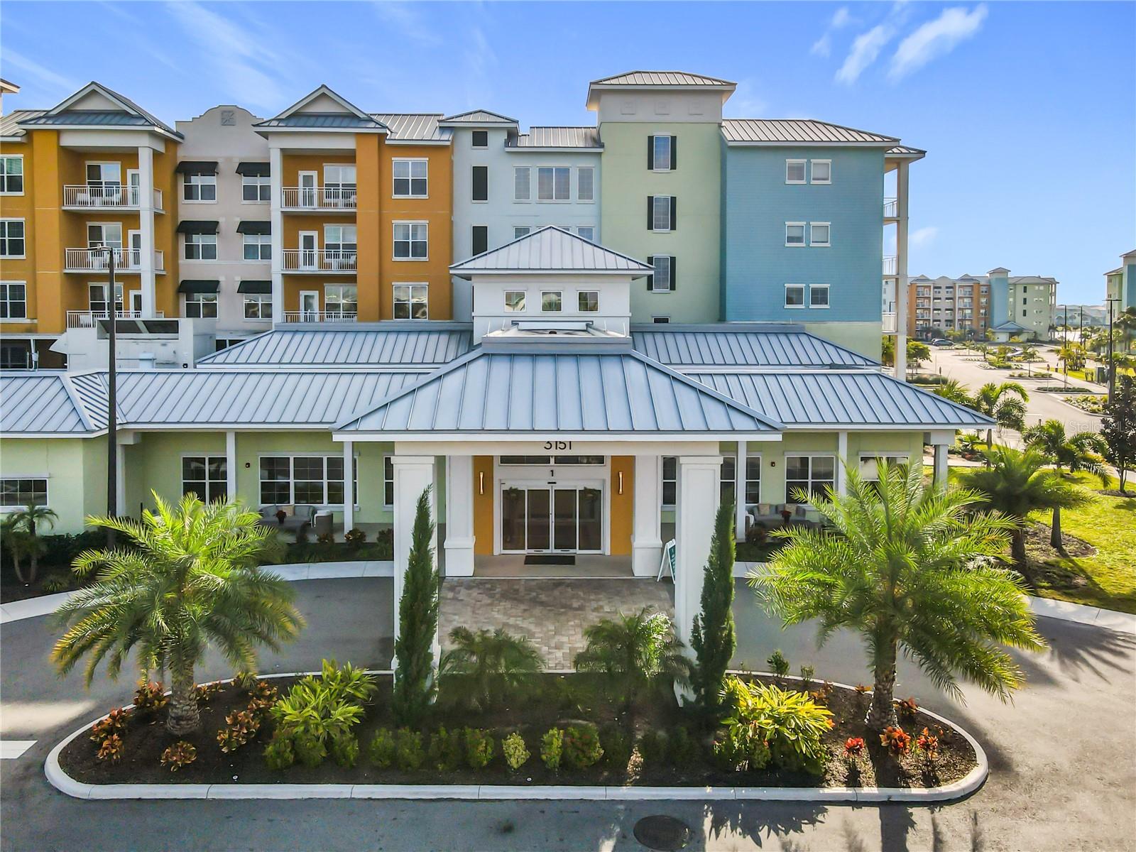 SUNSET WALK HOTEL CONDO PH 1 - Residential