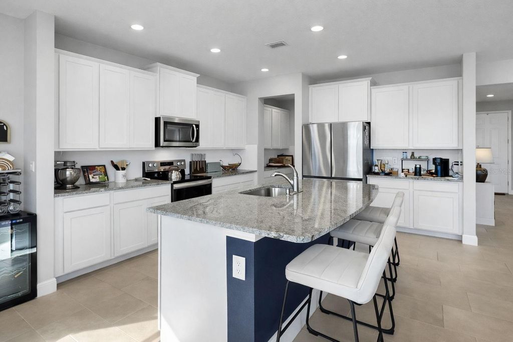 Photo of 166 Bright Ibis Avenue, Apollo Beach, FL 33572 (MLS # TB8472403)