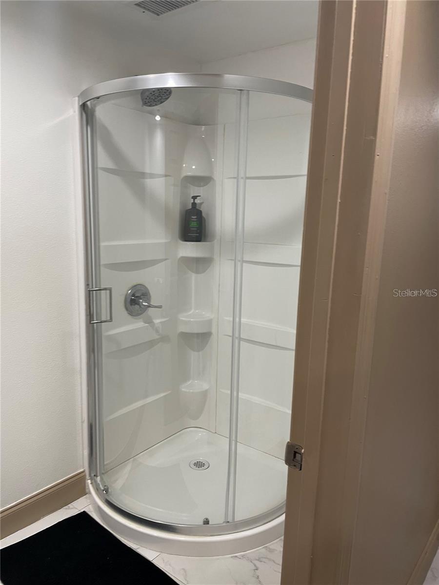 O S P SERVICE CENTER - Commercial Sale