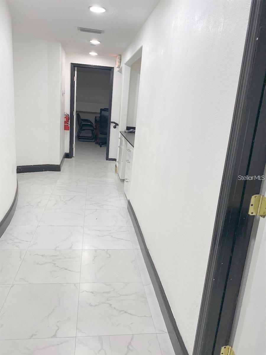 O S P SERVICE CENTER - Commercial Sale