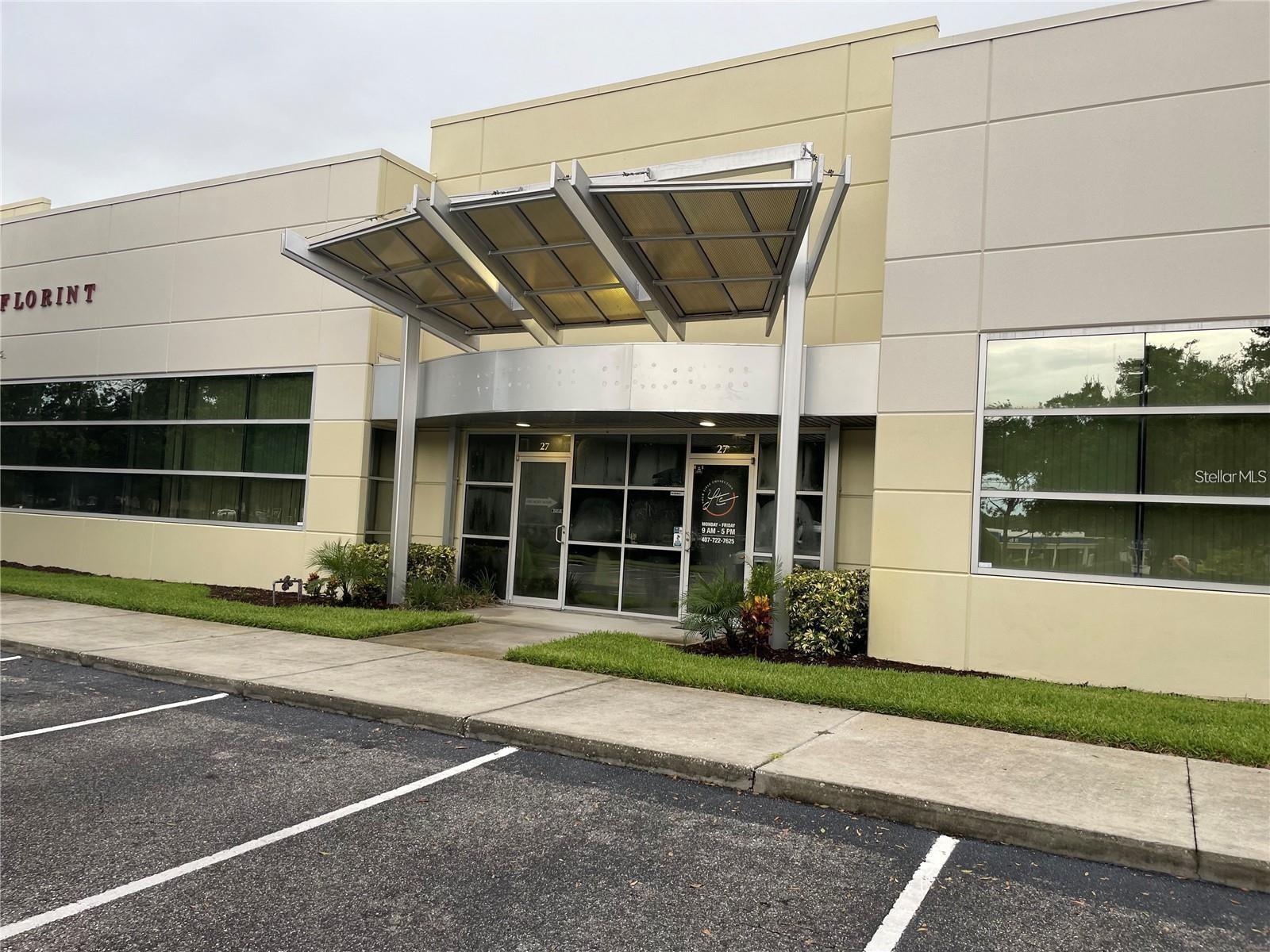 O S P SERVICE CENTER - Commercial Sale