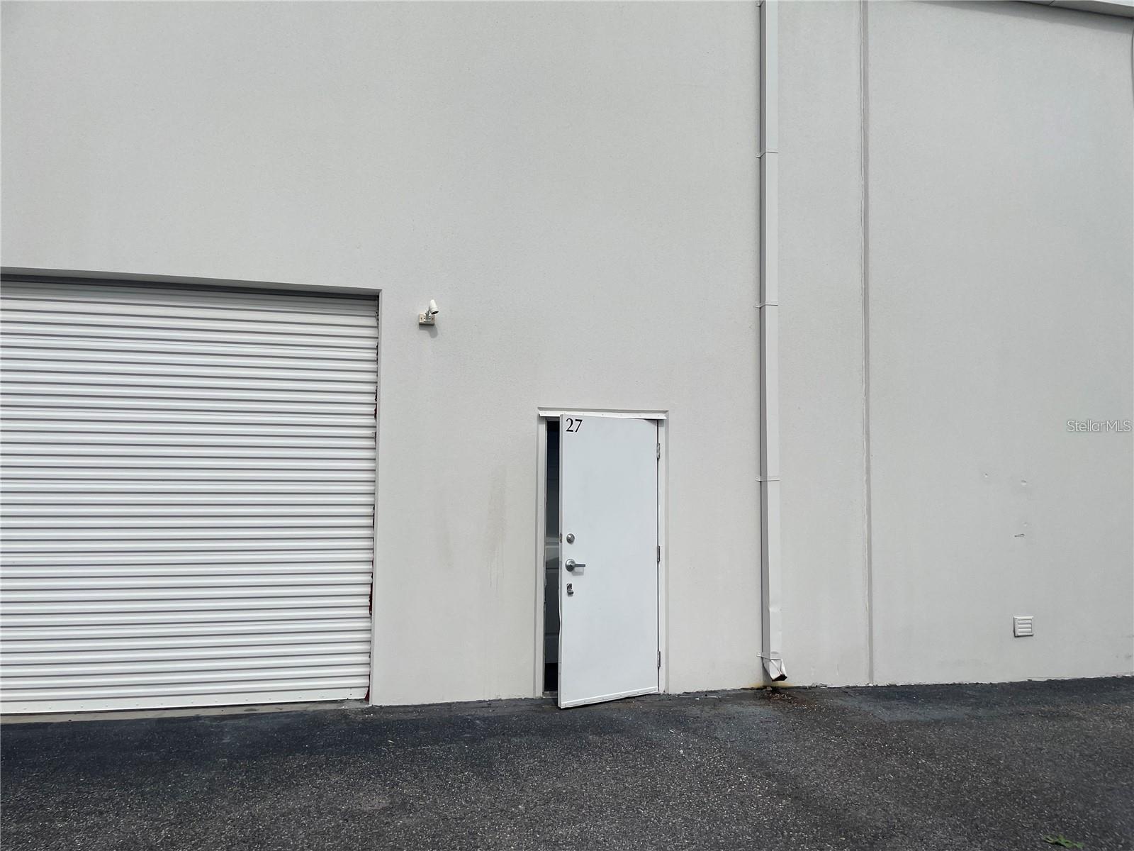 O S P SERVICE CENTER - Commercial Sale