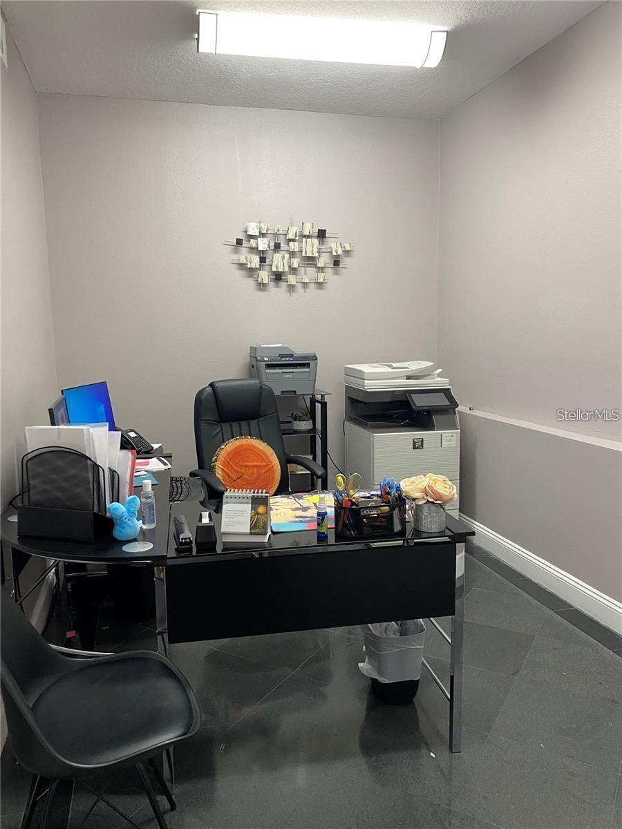 O S P SERVICE CENTER - Commercial Sale