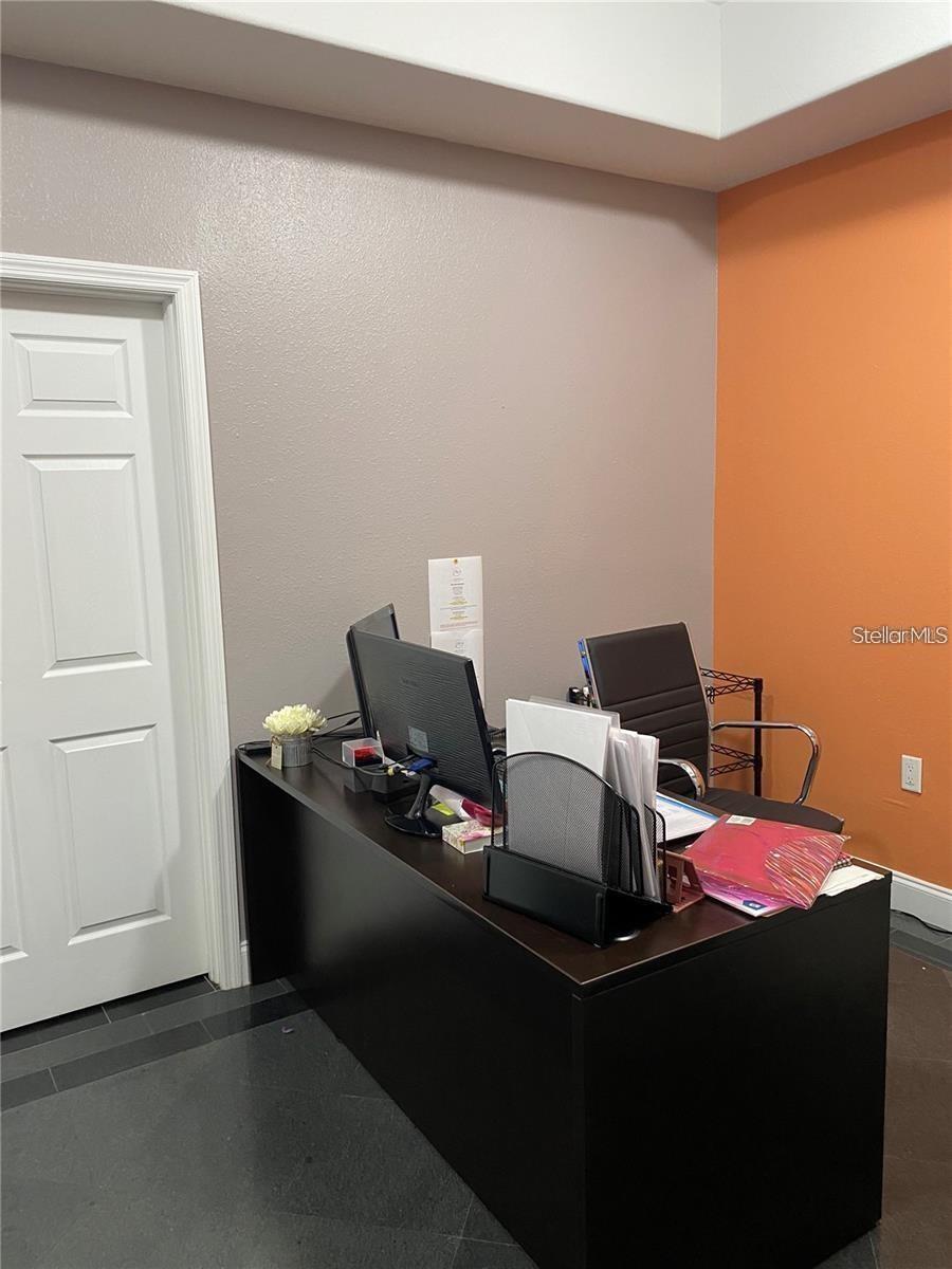 O S P SERVICE CENTER - Commercial Sale