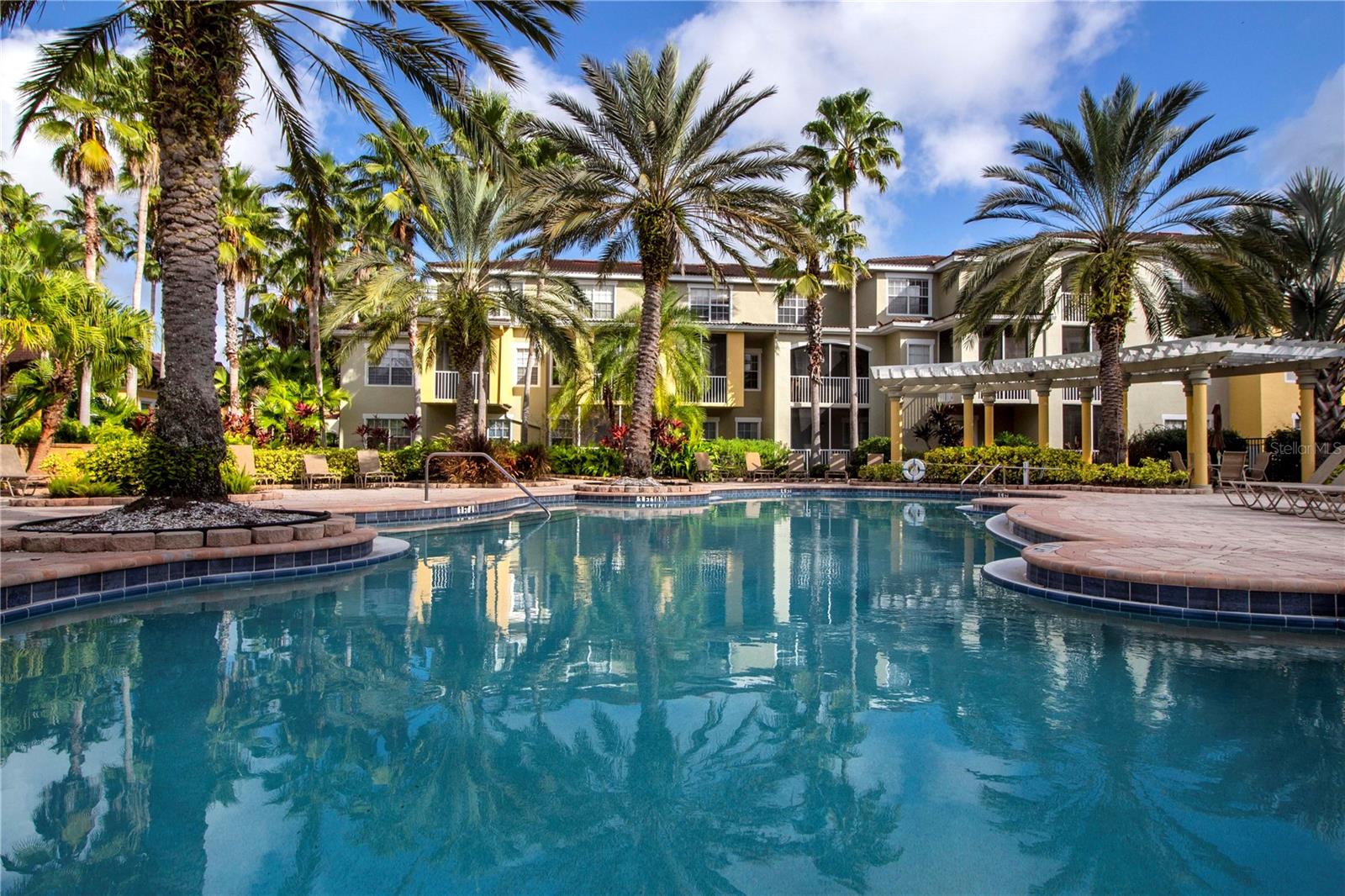 LAS PALMAS OF SARASOTA - Residential