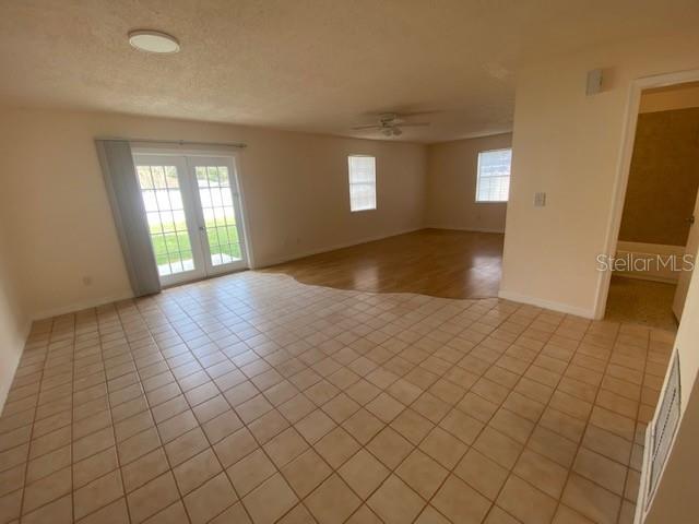 PINE LAKES - Residential