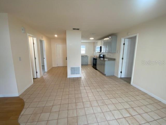 PINE LAKES - Residential