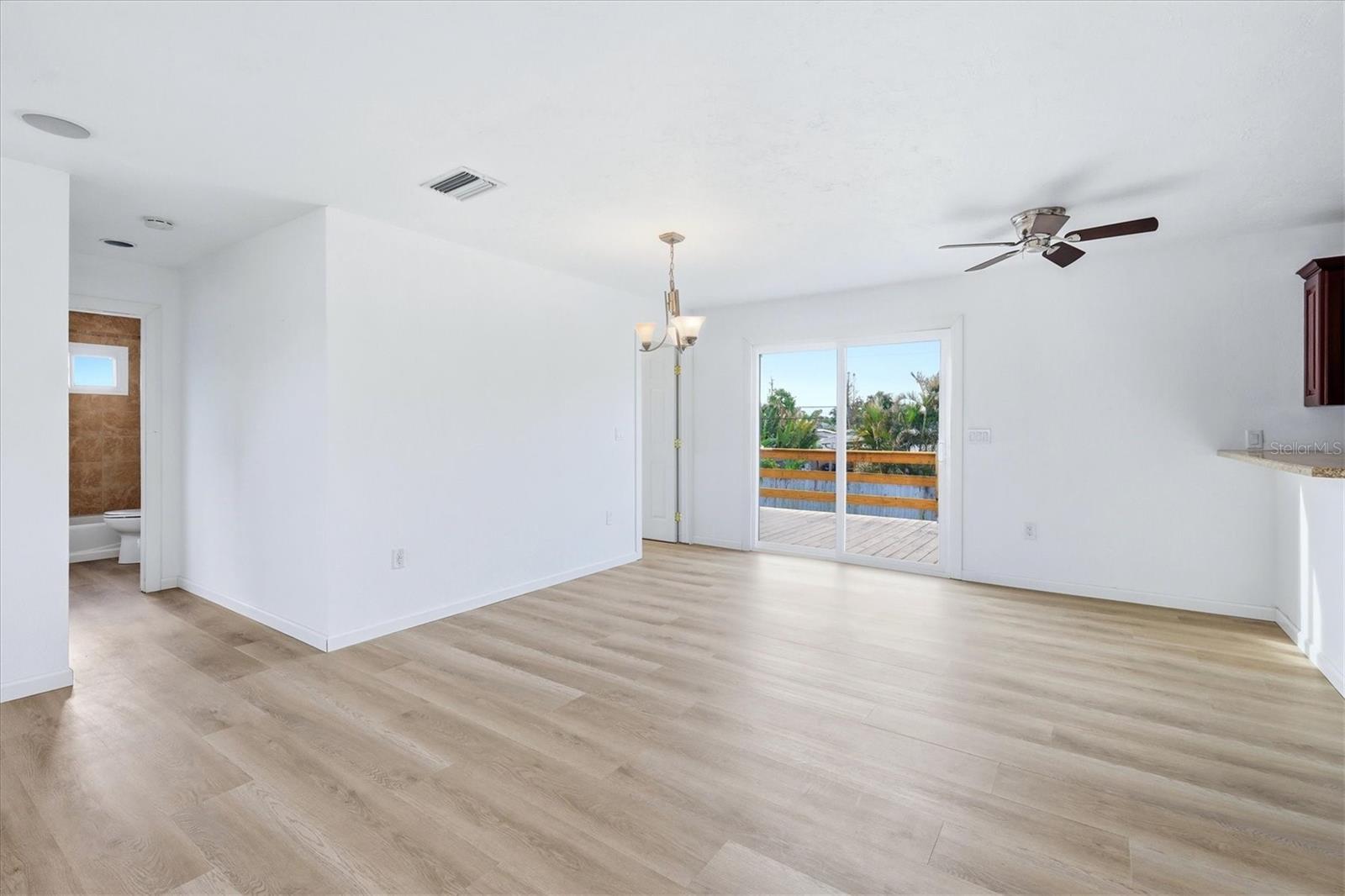 PALMETTO POINT - Residential Lease