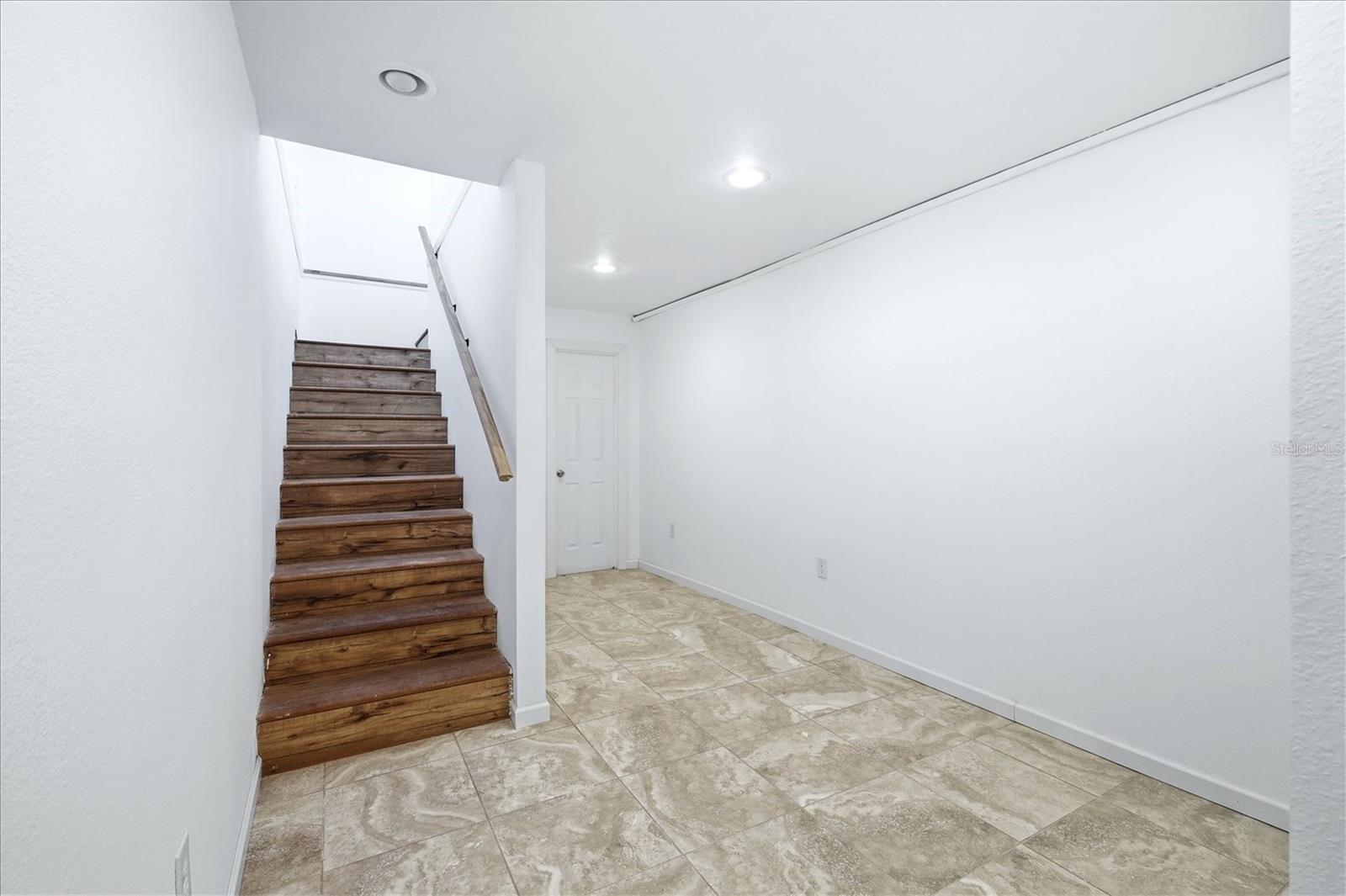 PALMETTO POINT - Residential Lease