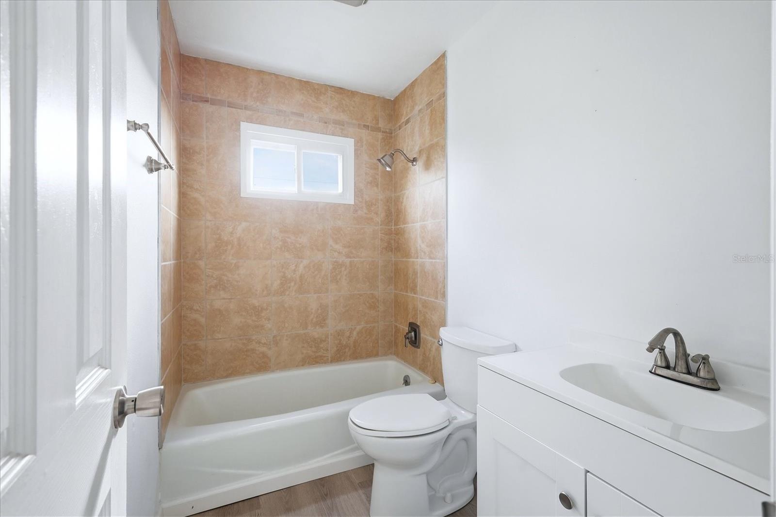 PALMETTO POINT - Residential Lease