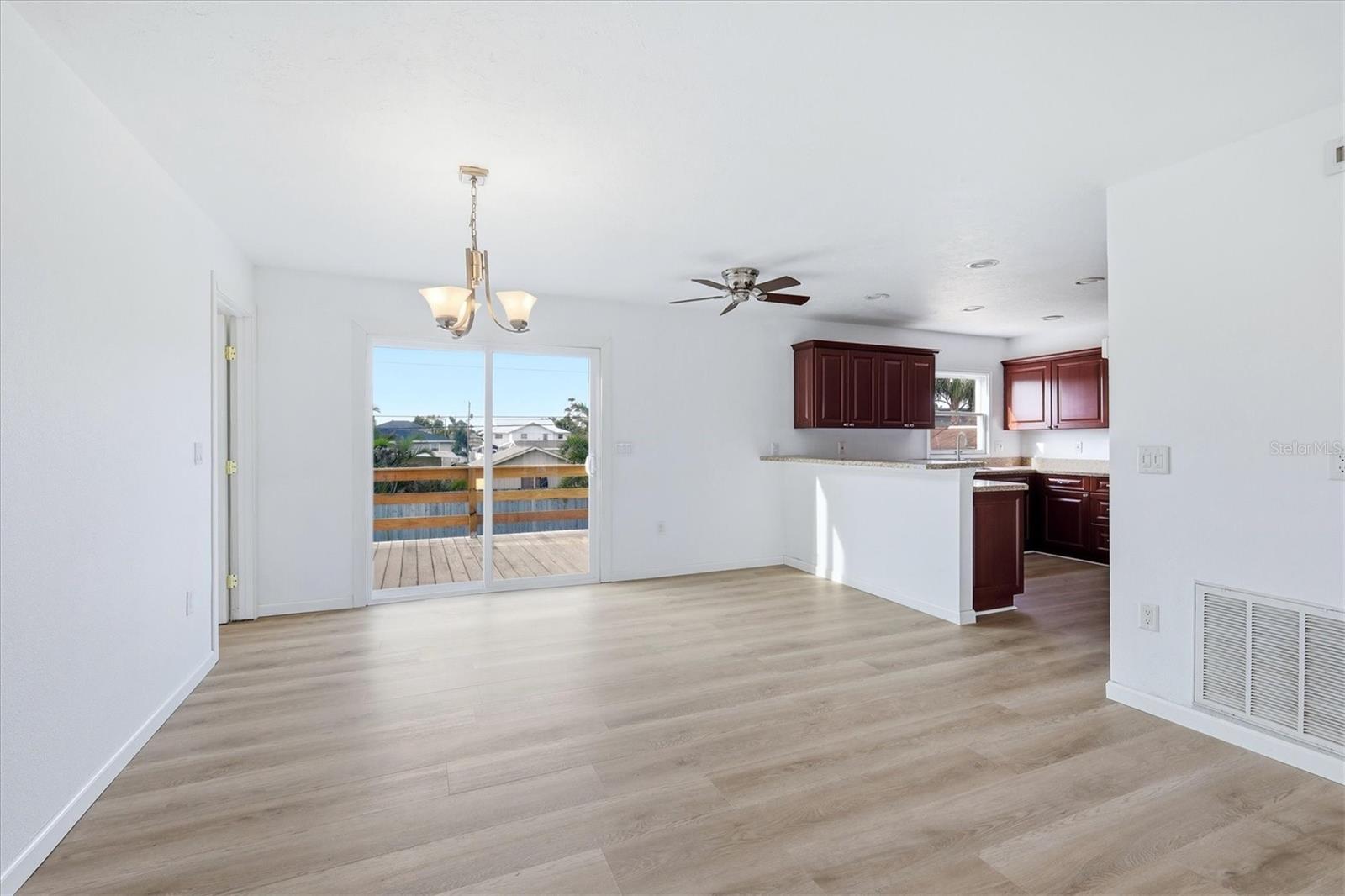 PALMETTO POINT - Residential Lease