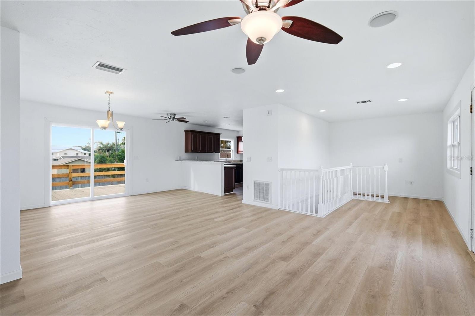 PALMETTO POINT - Residential Lease