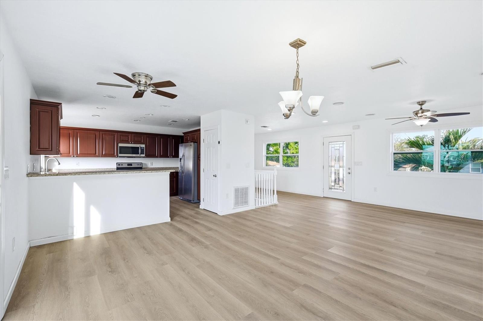 PALMETTO POINT - Residential Lease