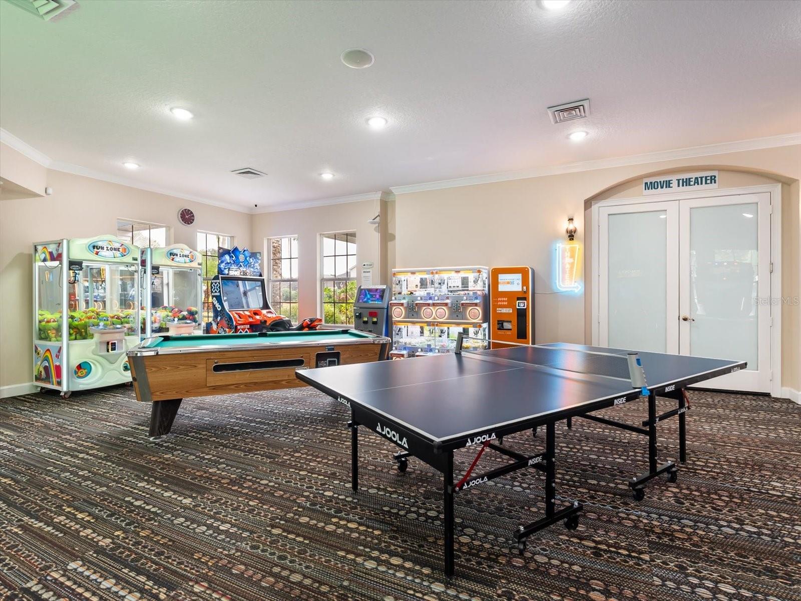 WINDSOR PALMS TWNHMS PH 3A - Residential