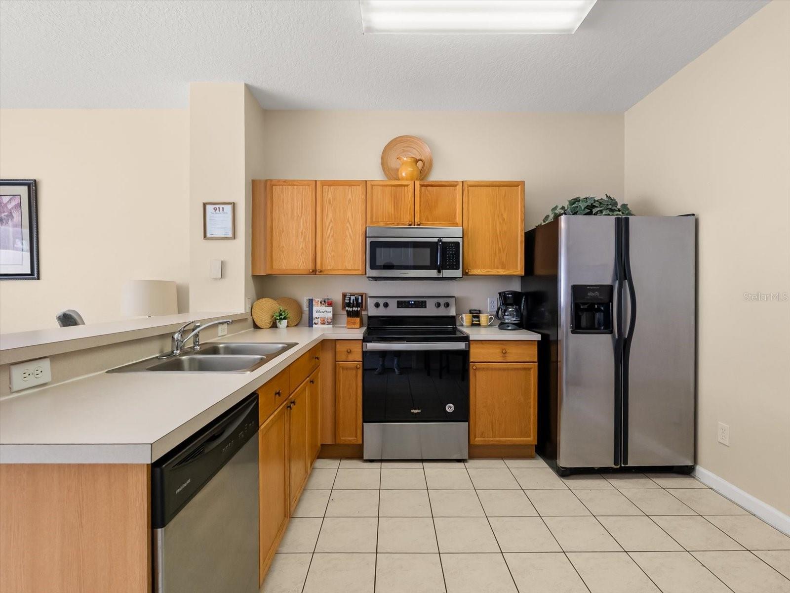 WINDSOR PALMS TWNHMS PH 3A - Residential