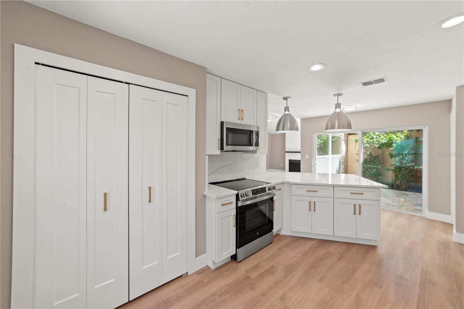 HIDDEN GROVE SUB - Residential