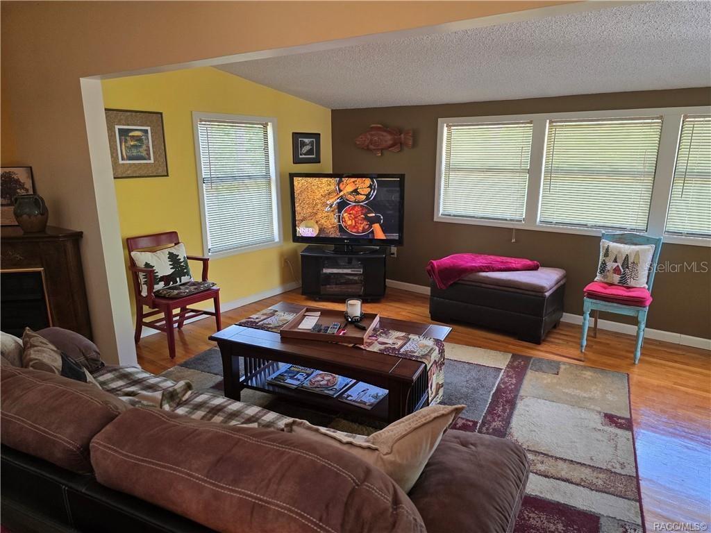 HALLS RIVER ESTATES - Residential
