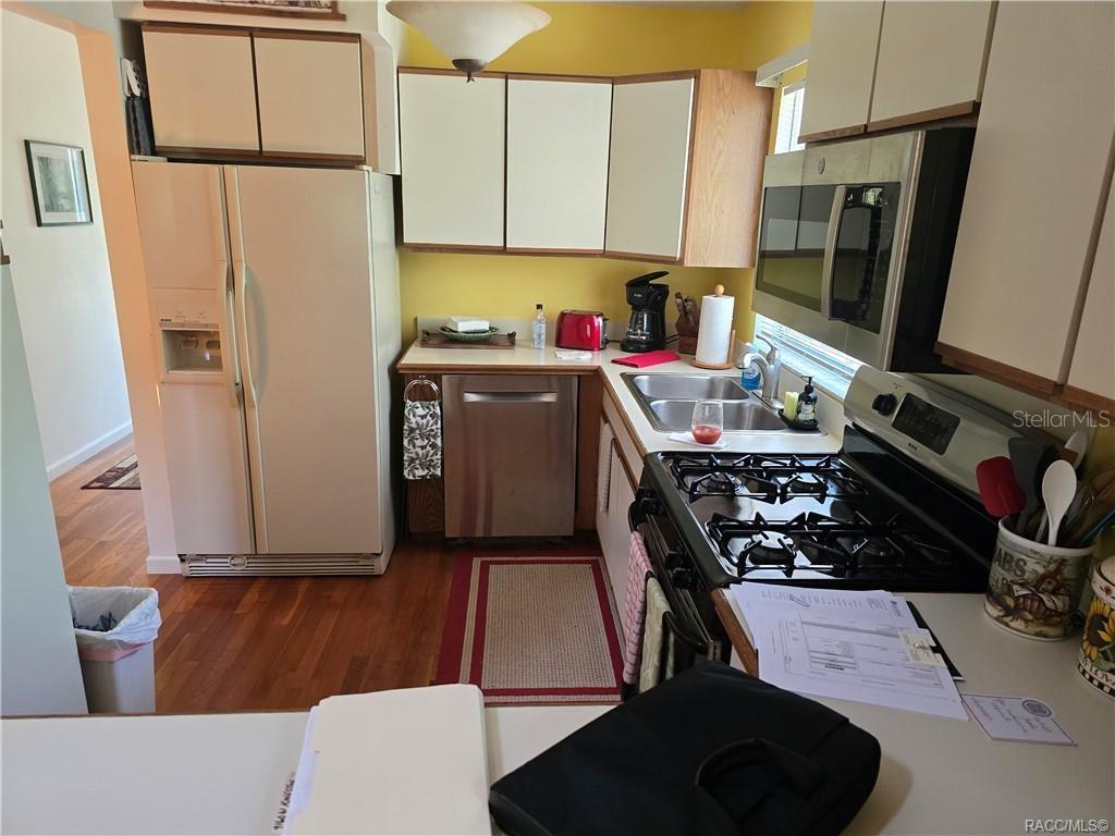 HALLS RIVER ESTATES - Residential