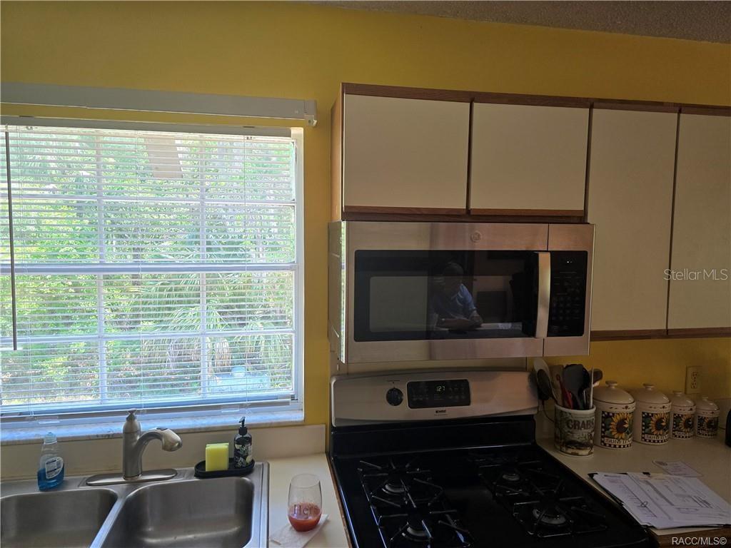 HALLS RIVER ESTATES - Residential