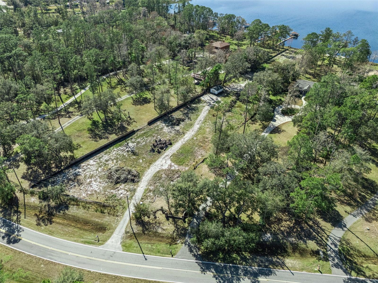 LAKE MARY JANE SHORES - Land