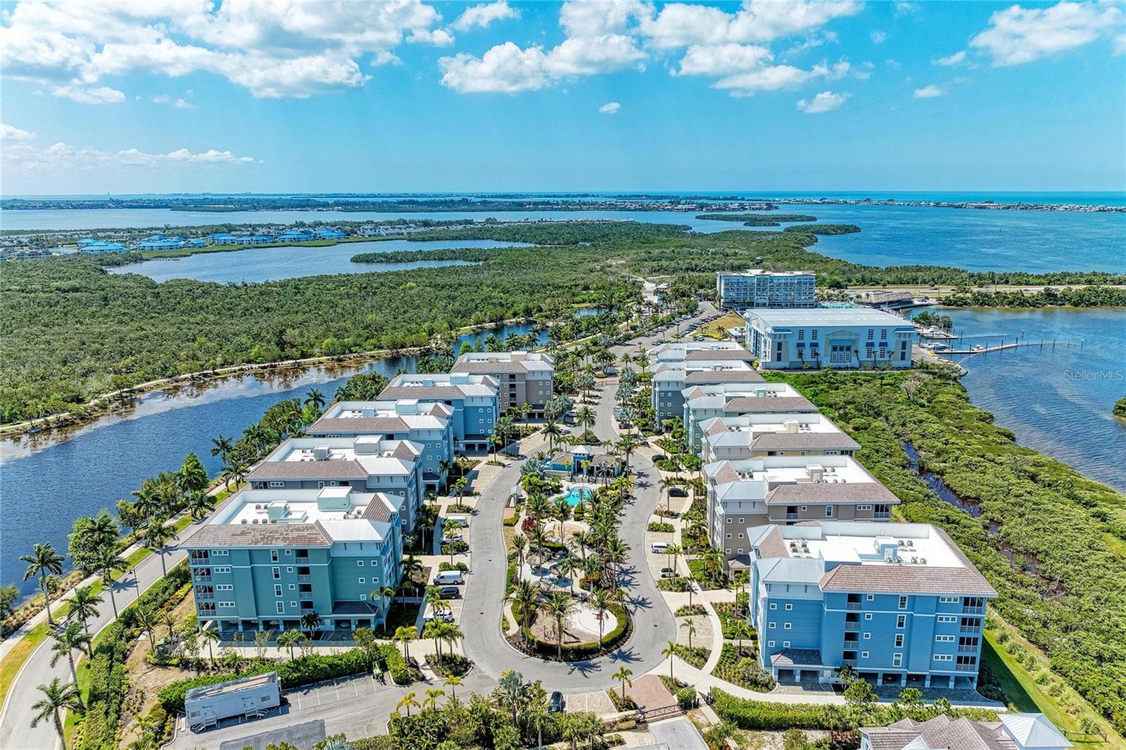 395 ARUBA CIRCLE 402