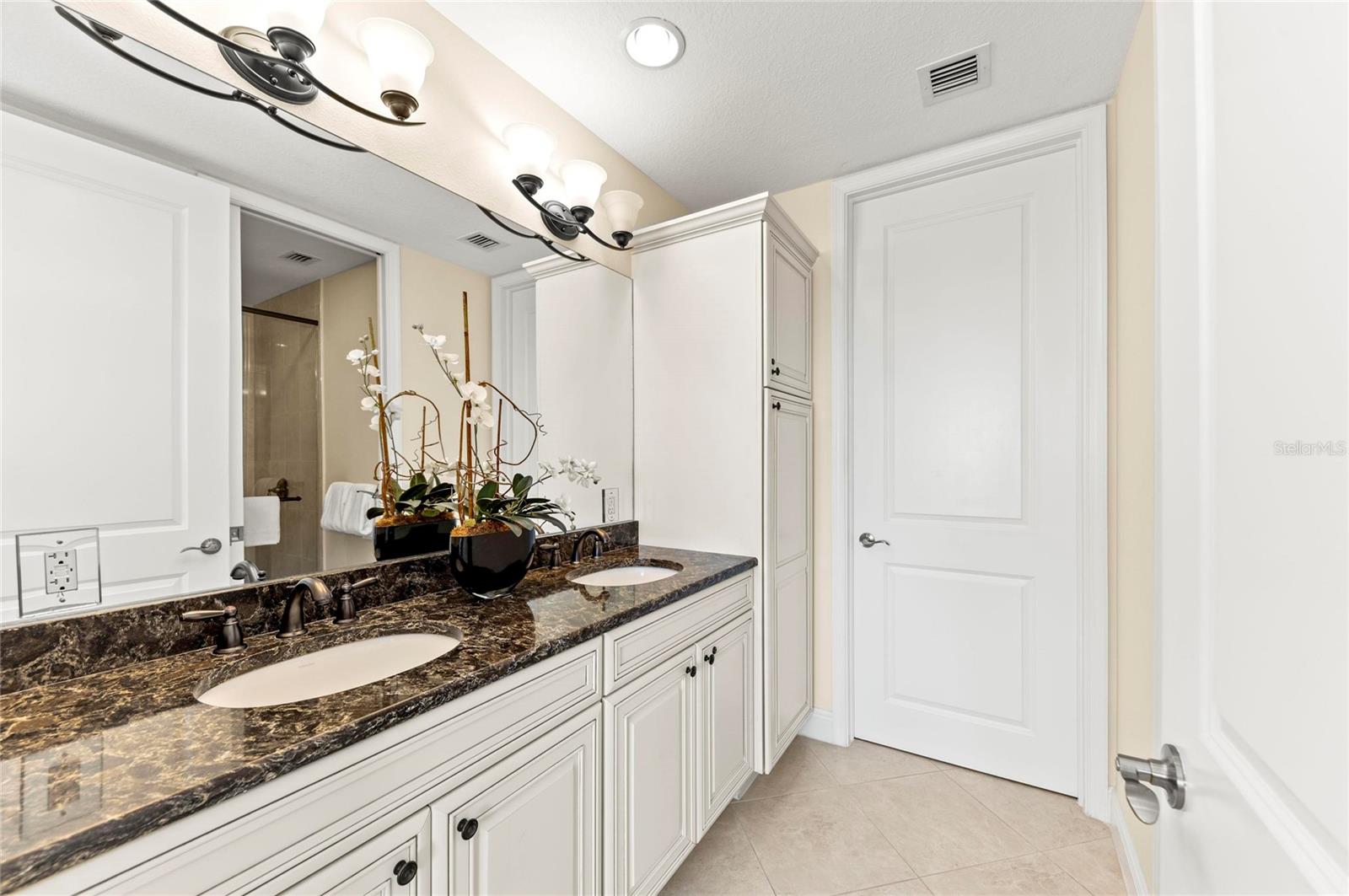 MARINA WALK ON ONE PARTICULAR HARBOUR 2 - Residential