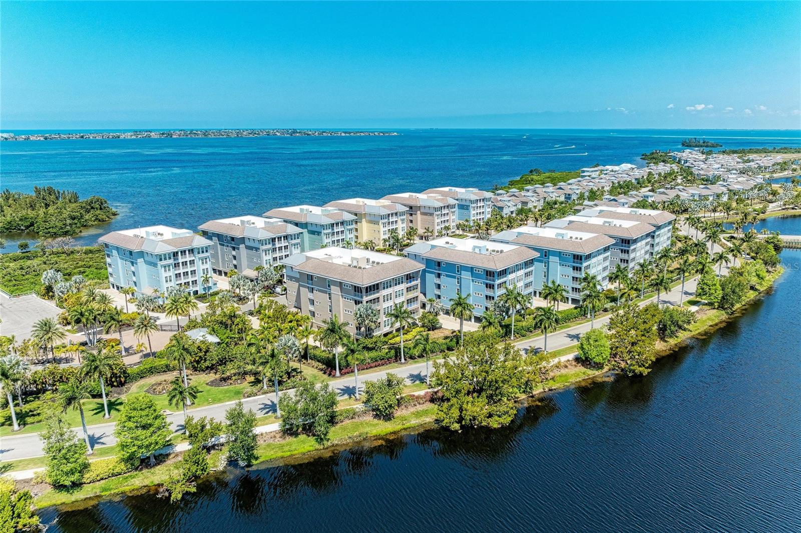 395 ARUBA CIRCLE 402