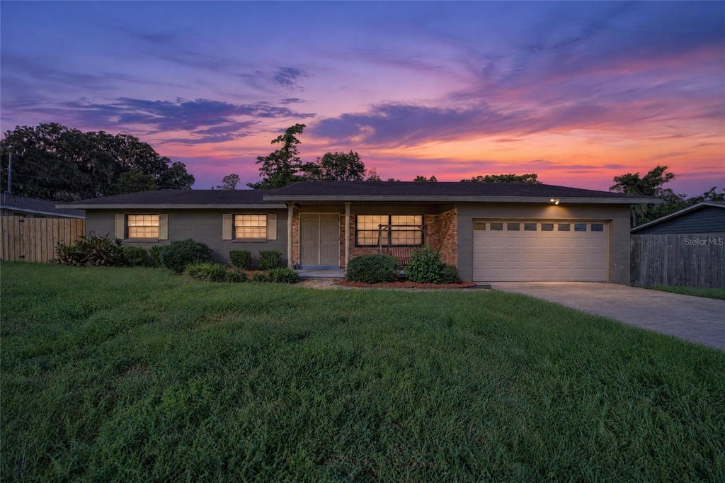 Photo of 3704 SE 34th Court, Ocala, FL 34471 (MLS # OM734247)