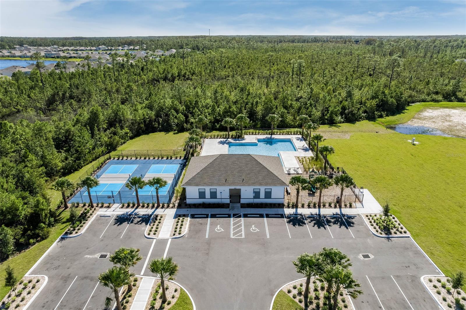 Coastal Woods Un D - Residential