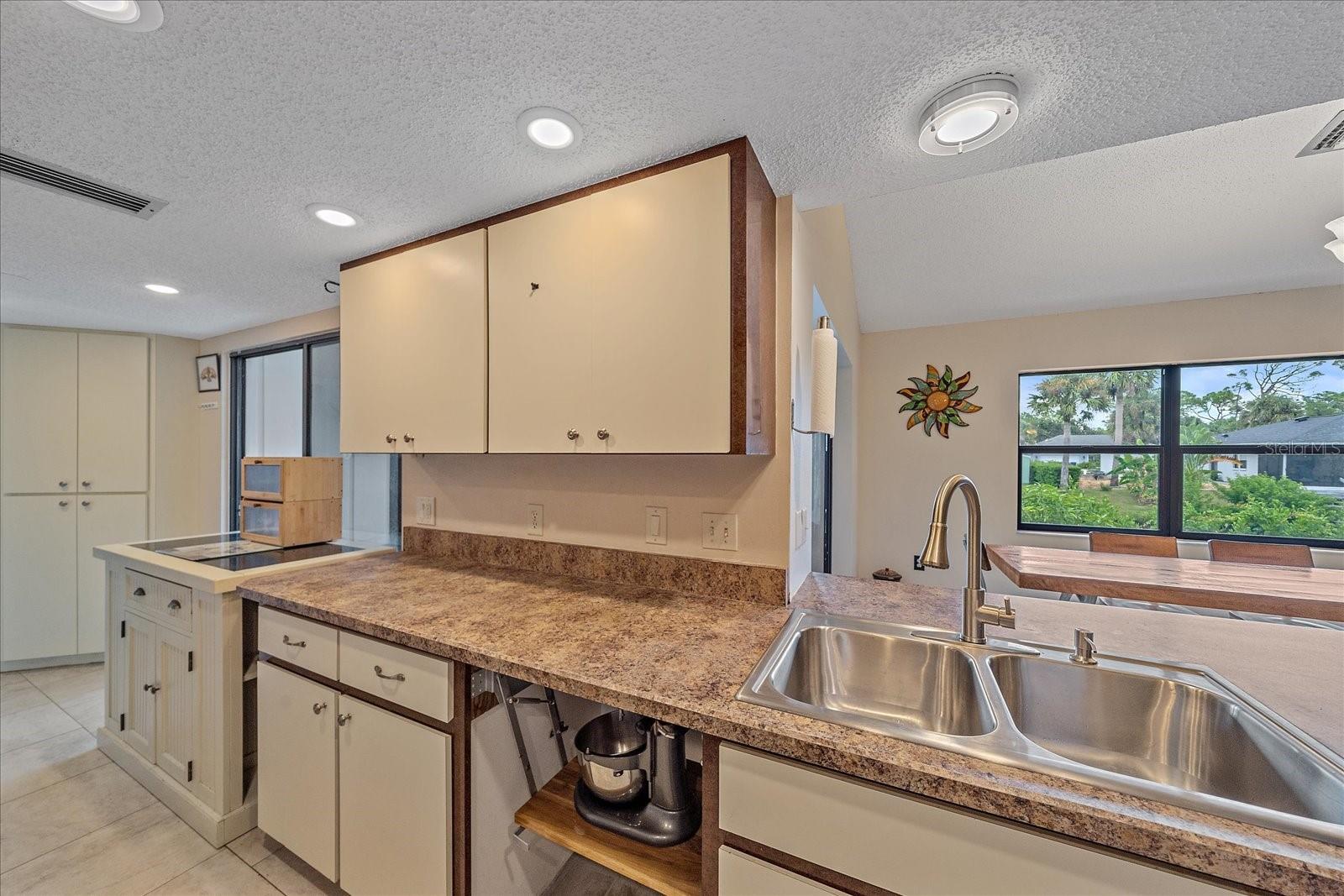 TARPON POINT - Residential