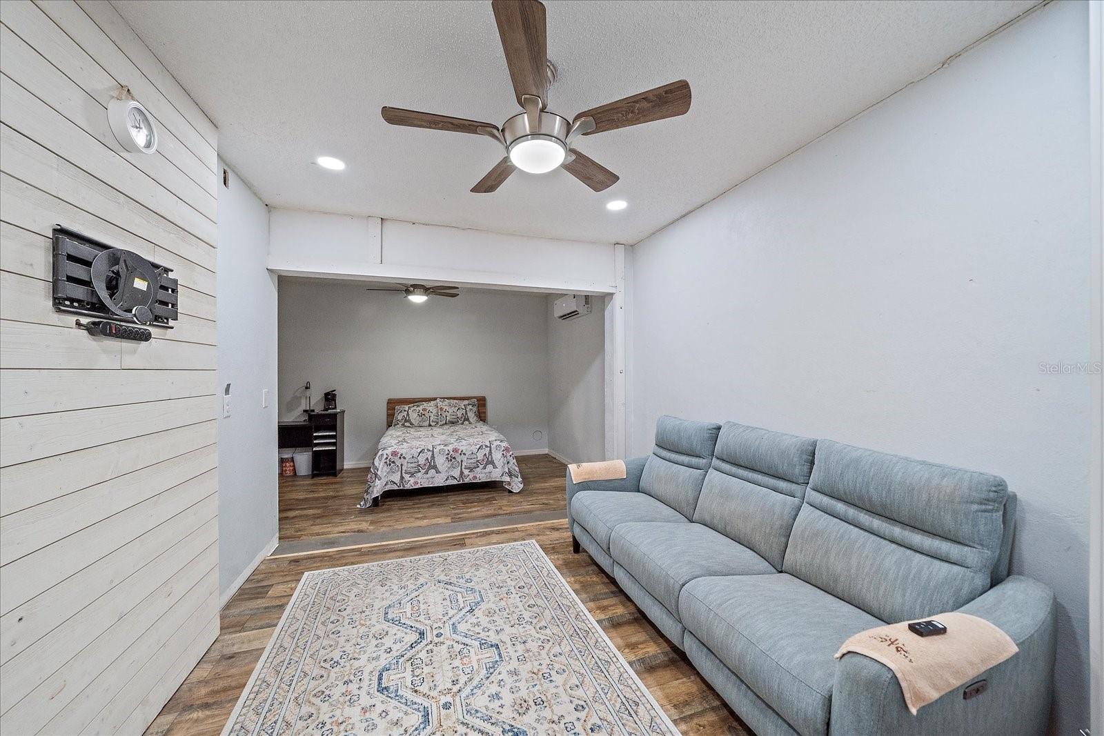 TARPON POINT - Residential