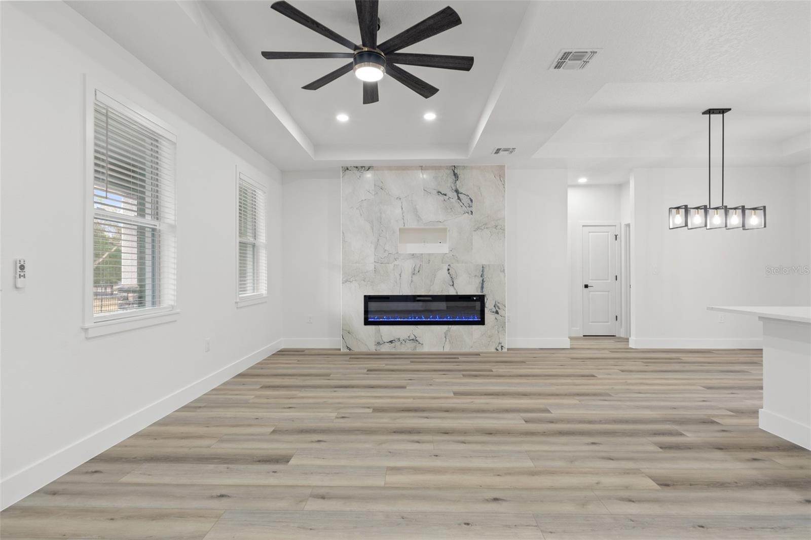 SHADY HILLS - Residential