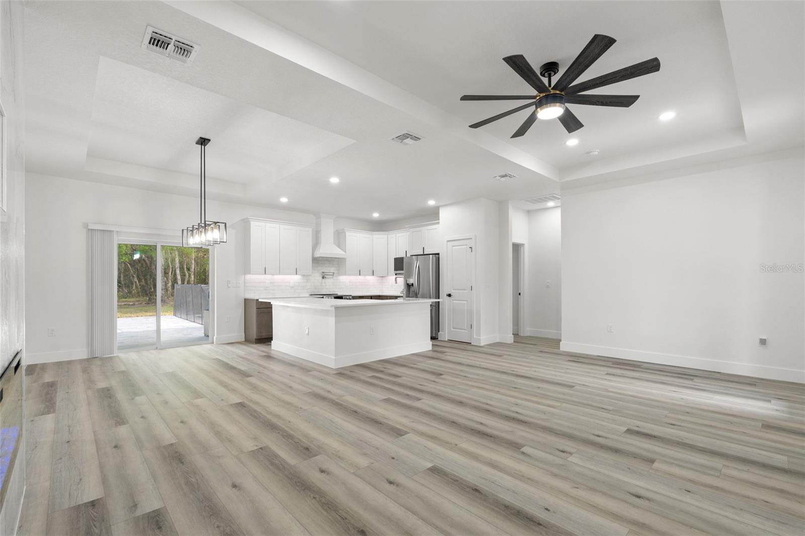 SHADY HILLS - Residential