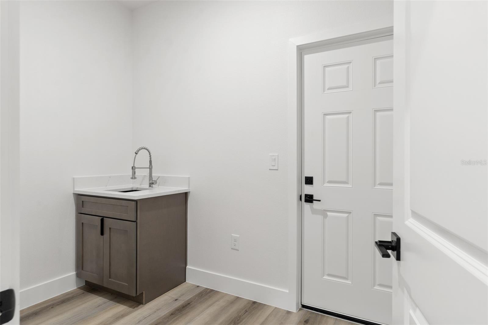 SHADY HILLS - Residential