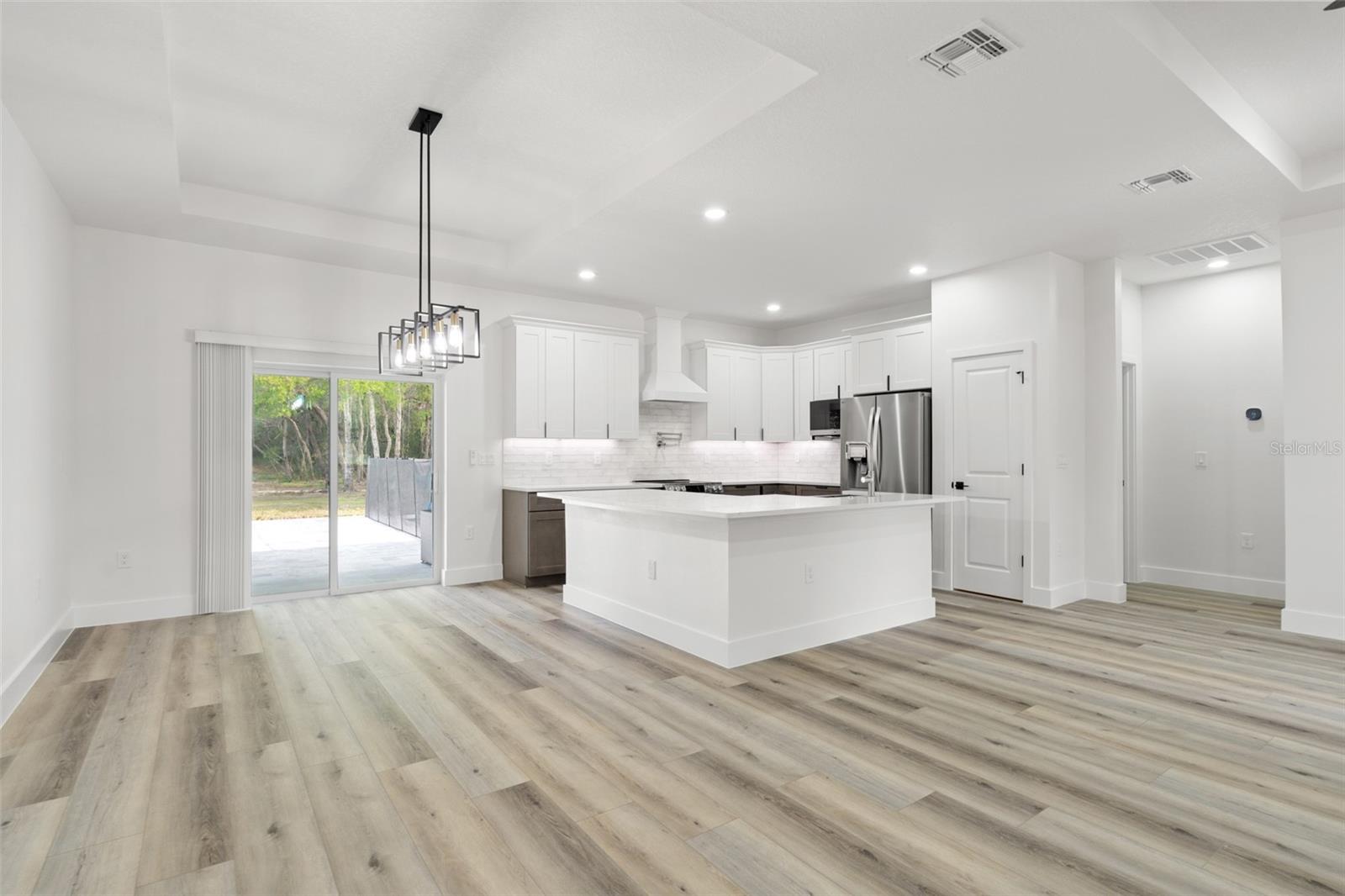 SHADY HILLS - Residential